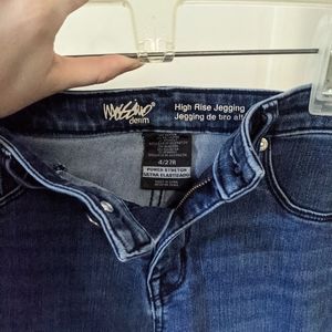 Mossimo Supply Co Size 4 or Size 27 High Rise Jeggings Blue